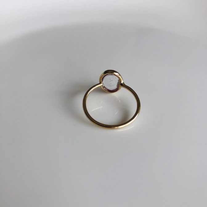 Smallオーバルリング　クリア裏面