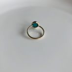 Smallオーバルリング エメラルドグリーン裏面