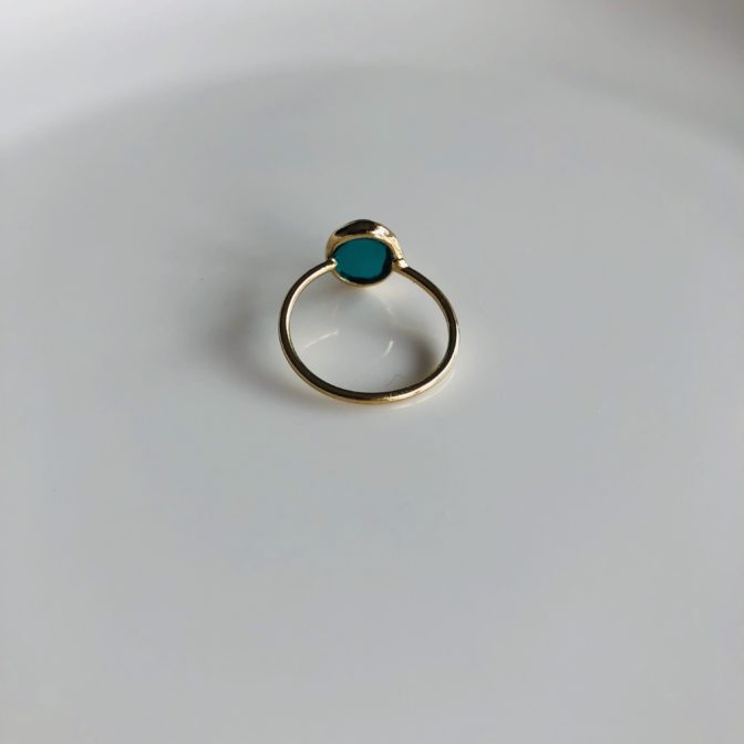 Smallオーバルリング エメラルドグリーン裏面