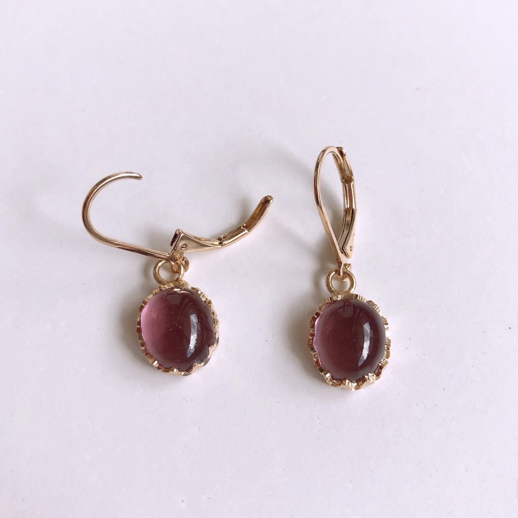 フレンチオーバルピアス　ピアスの開閉部分