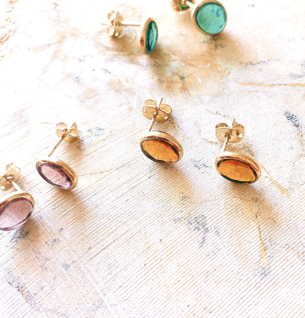 エロディーパヴィ ピアス