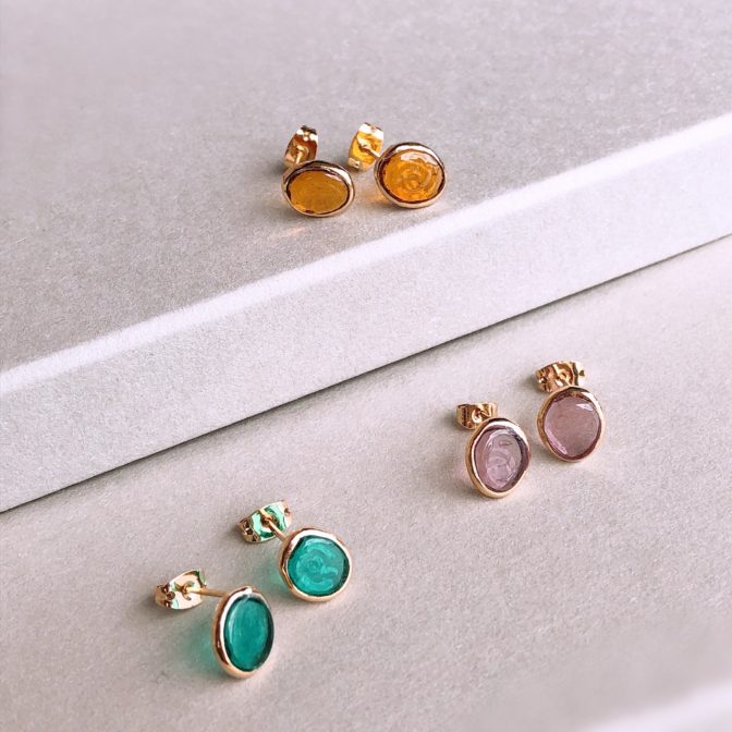 オーバルピアス3色