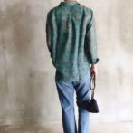 ソワパリ　ネックレス柄シャツ