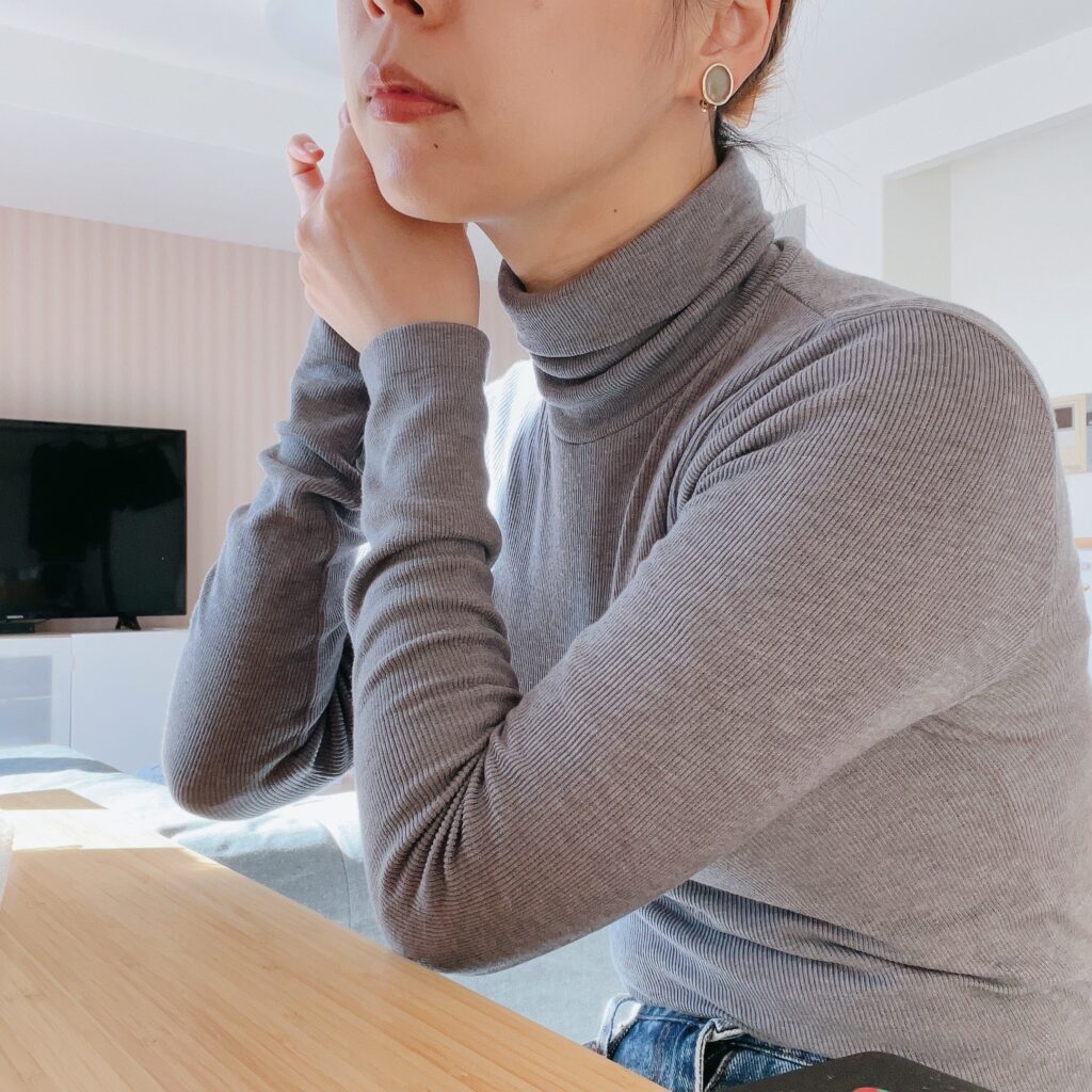 アクセサリーを身につける