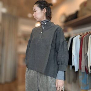 Linen Ya(リネンヤ)スタンドカラーブラウス/3color