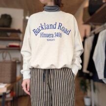 PASSIONE(パシオーネ)ロゴプリントトレーナー/2color