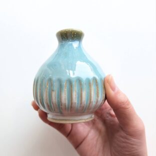 万風窯(まんぷうがま)一輪挿し/グリーン