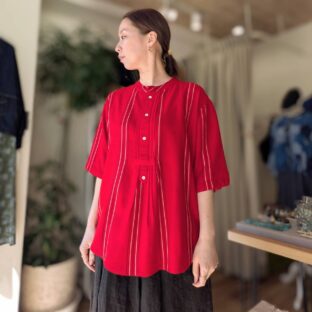 Slow Hands(スローハンズ)レーヨンブラウス